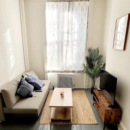 Superlative Midtown Manhattan Apartment New York Exterior photo